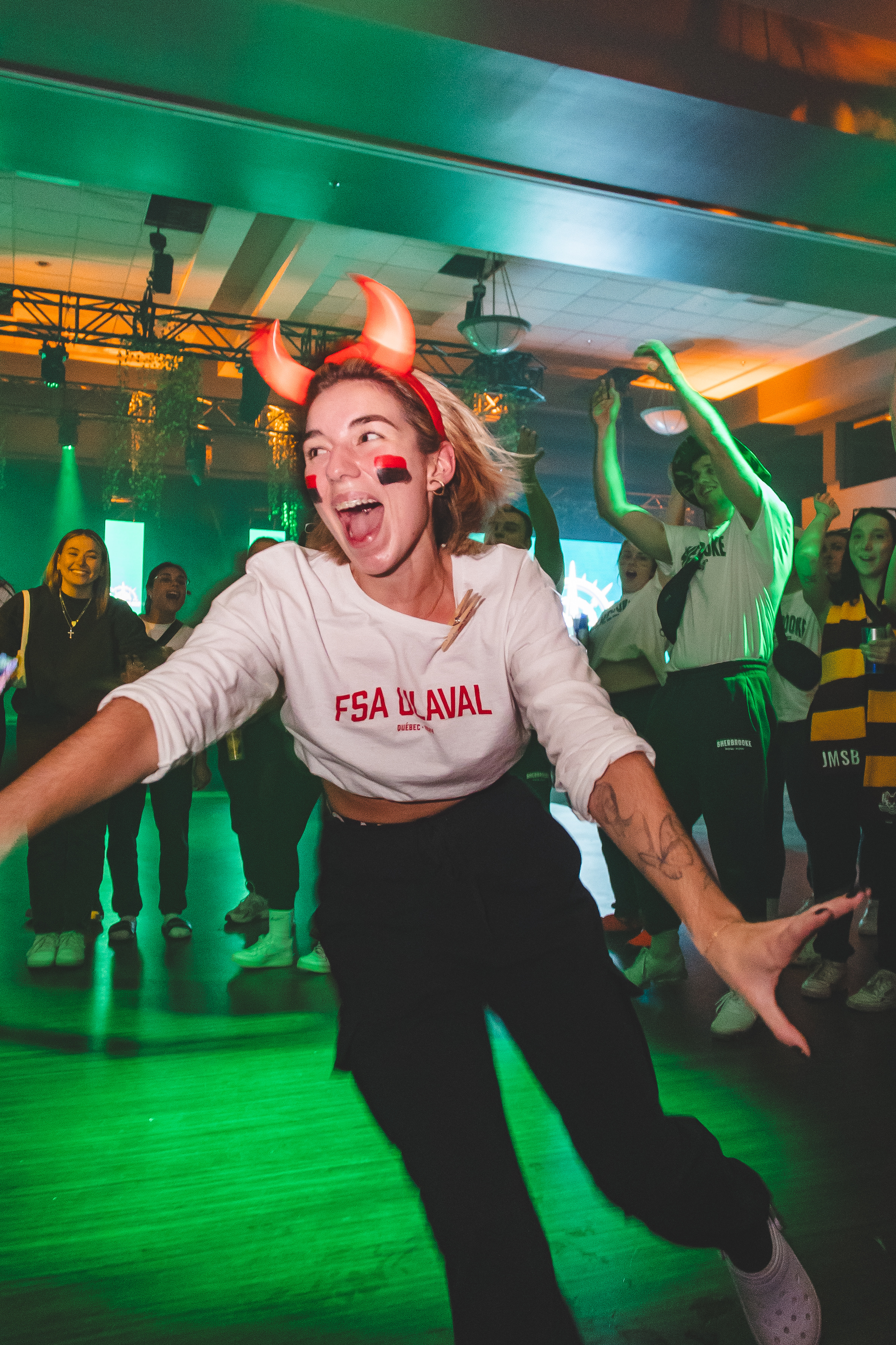 Jeune femme qui danse - Vince noël photographe